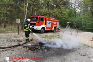F1 – Kokelndes Lagerfeuer ablöschen - Königsberg-Spielplatz  01.05.2019